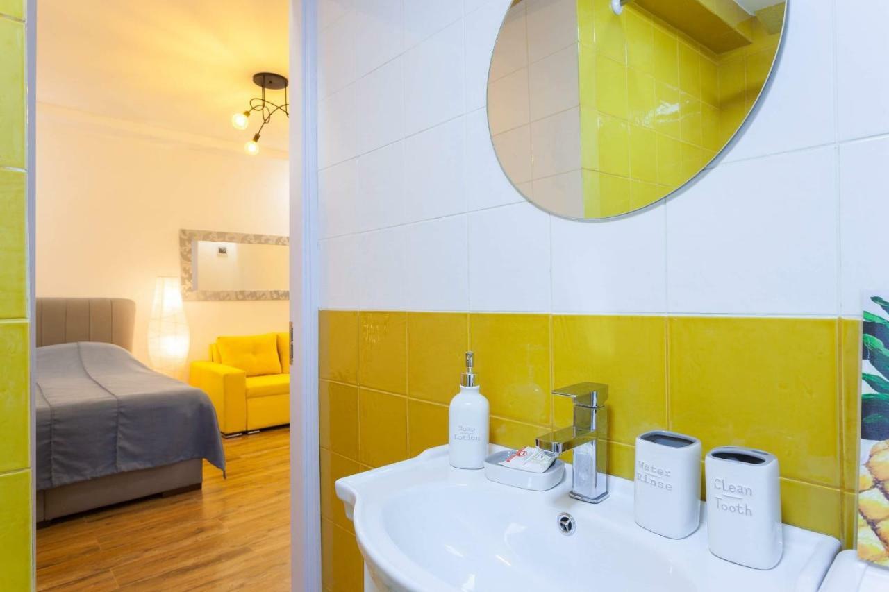 Modern Apartment In The Heart Of Old Tbilisi Exterior foto